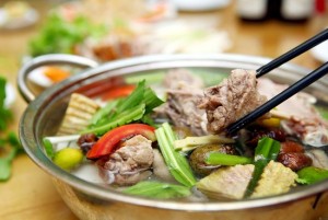 Lẩu vịt om sấu