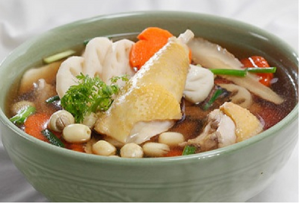 Cách làm món gà hầm hạt sen thơm ngon đầy bổ dưỡng
